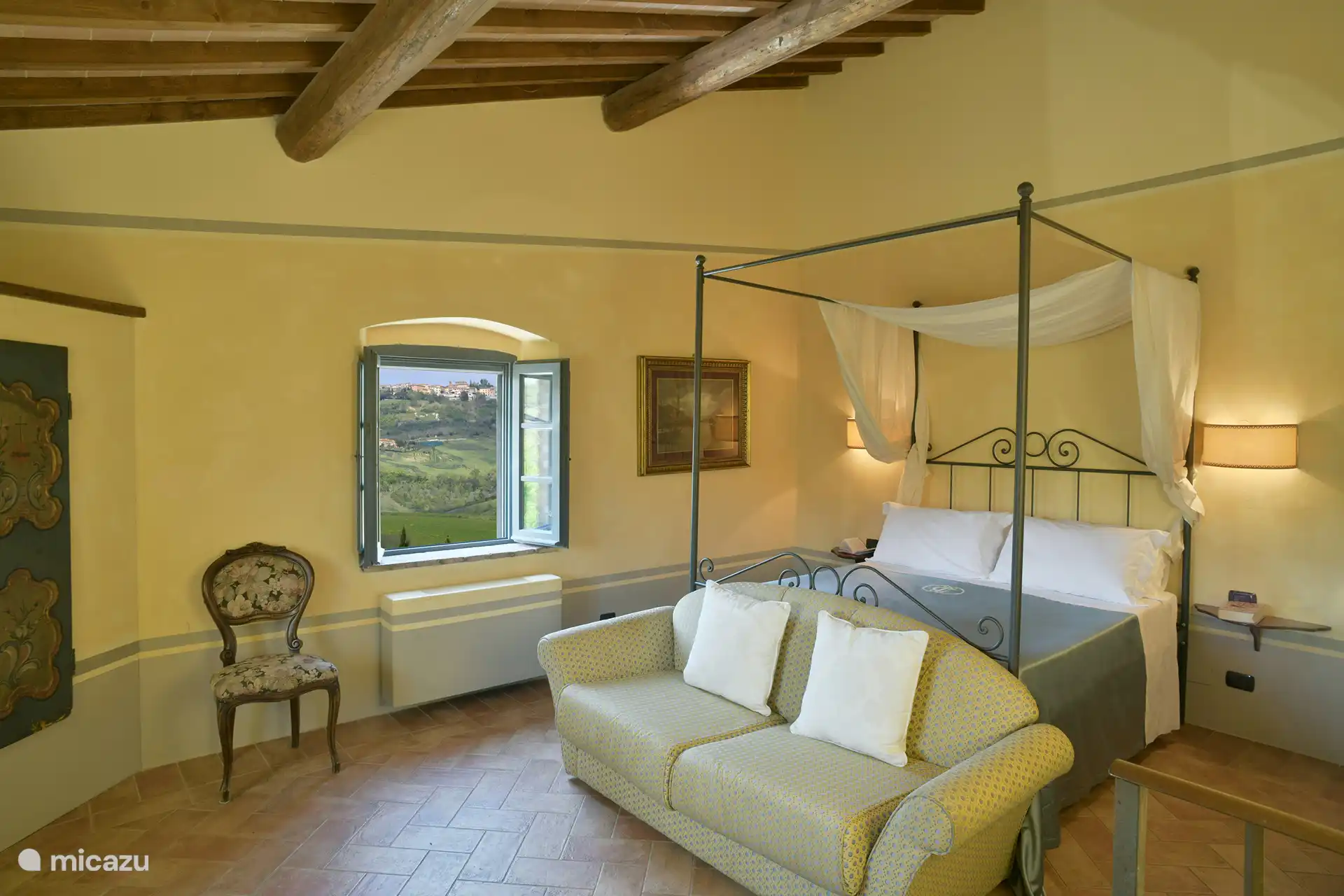 28. Villa Piazza dei Miracoli