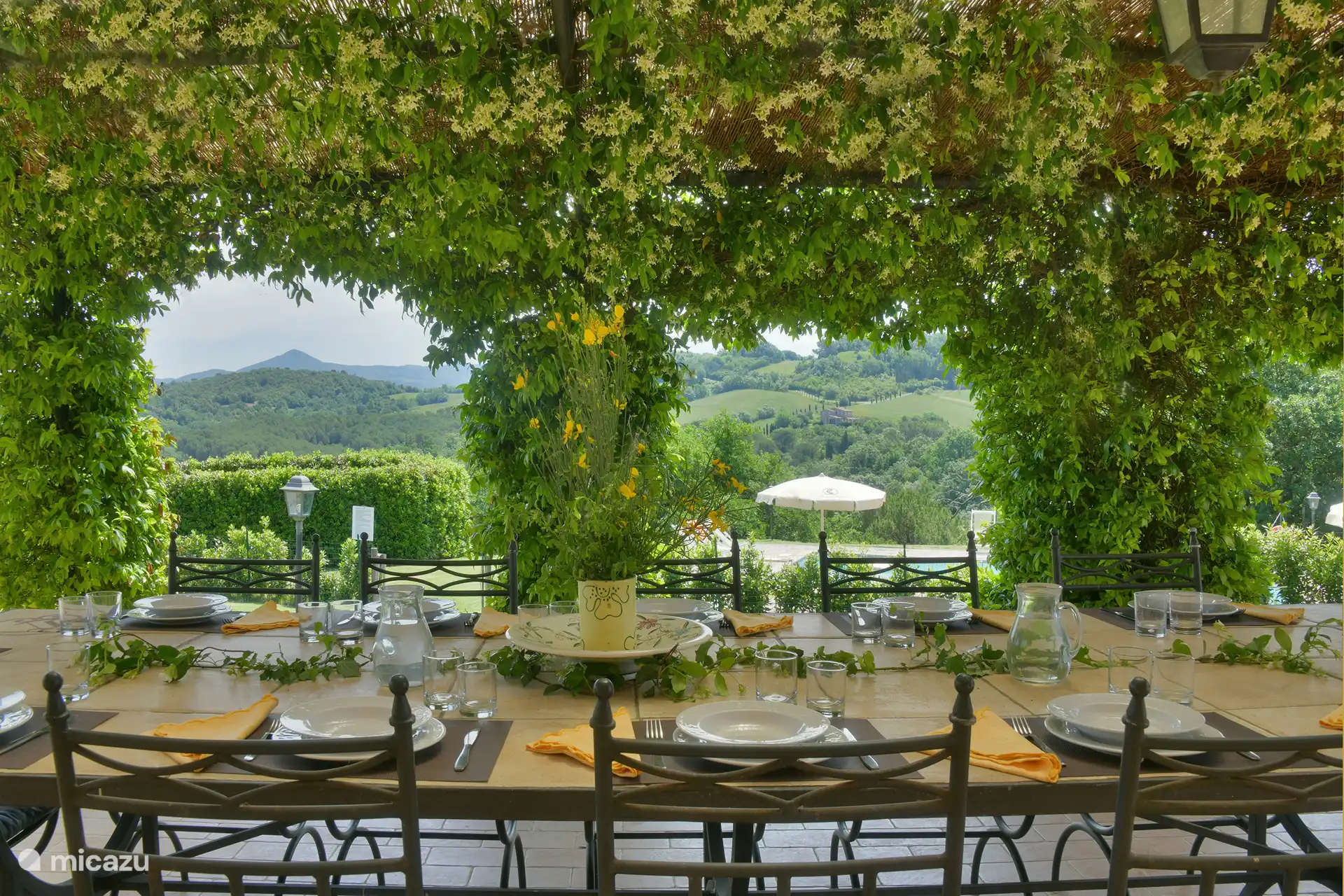 10. Villa Piazza dei Miracoli
