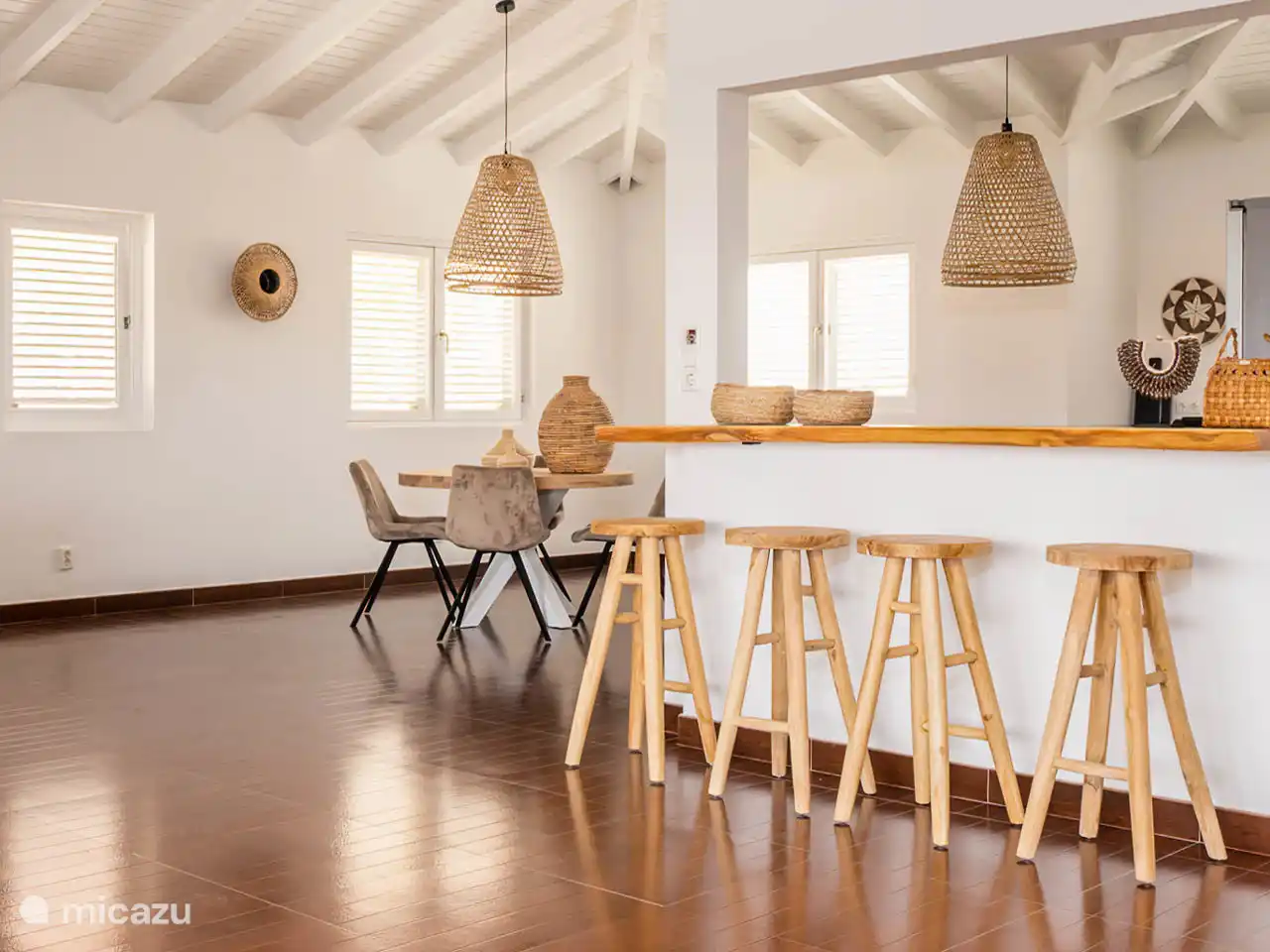 séjour avec cuisine ouverte