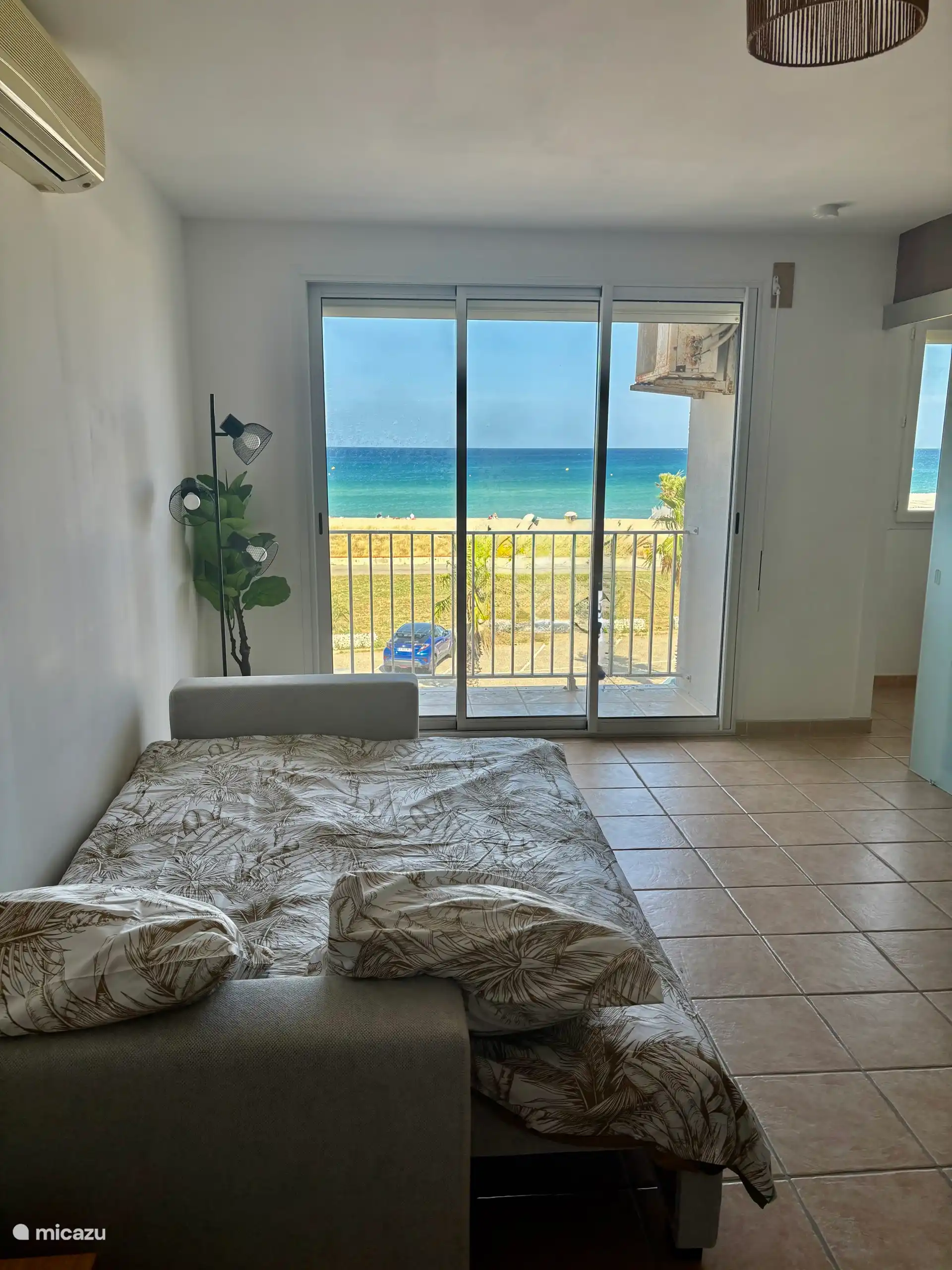 Schlafsofa im Wohnzimmer 