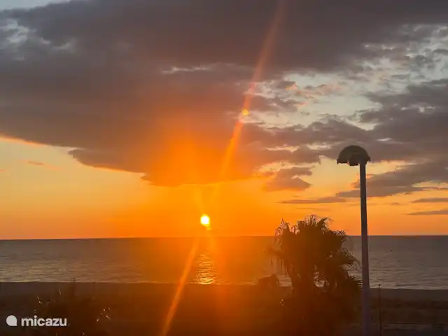 Location de Vacances France, Pyrénées-Orientales, Saint-Cyprien, appartement - Appartement Vue Mer Saint Cyprien  Lever du soleil