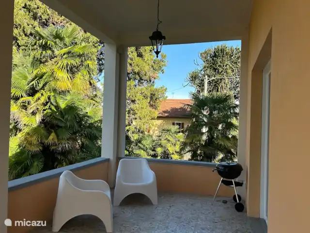 Villa Giulia Vista Verde huren in Italië, Lago Maggiore, Porto Valtravaglia - villa Lounge stoelen terras