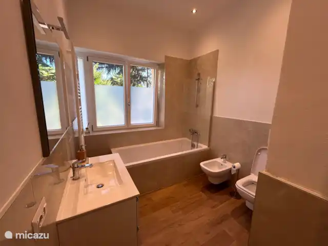 Villa Giulia Vista Verde huren in Italië, Lago Maggiore, Porto Valtravaglia - villa Badkamer