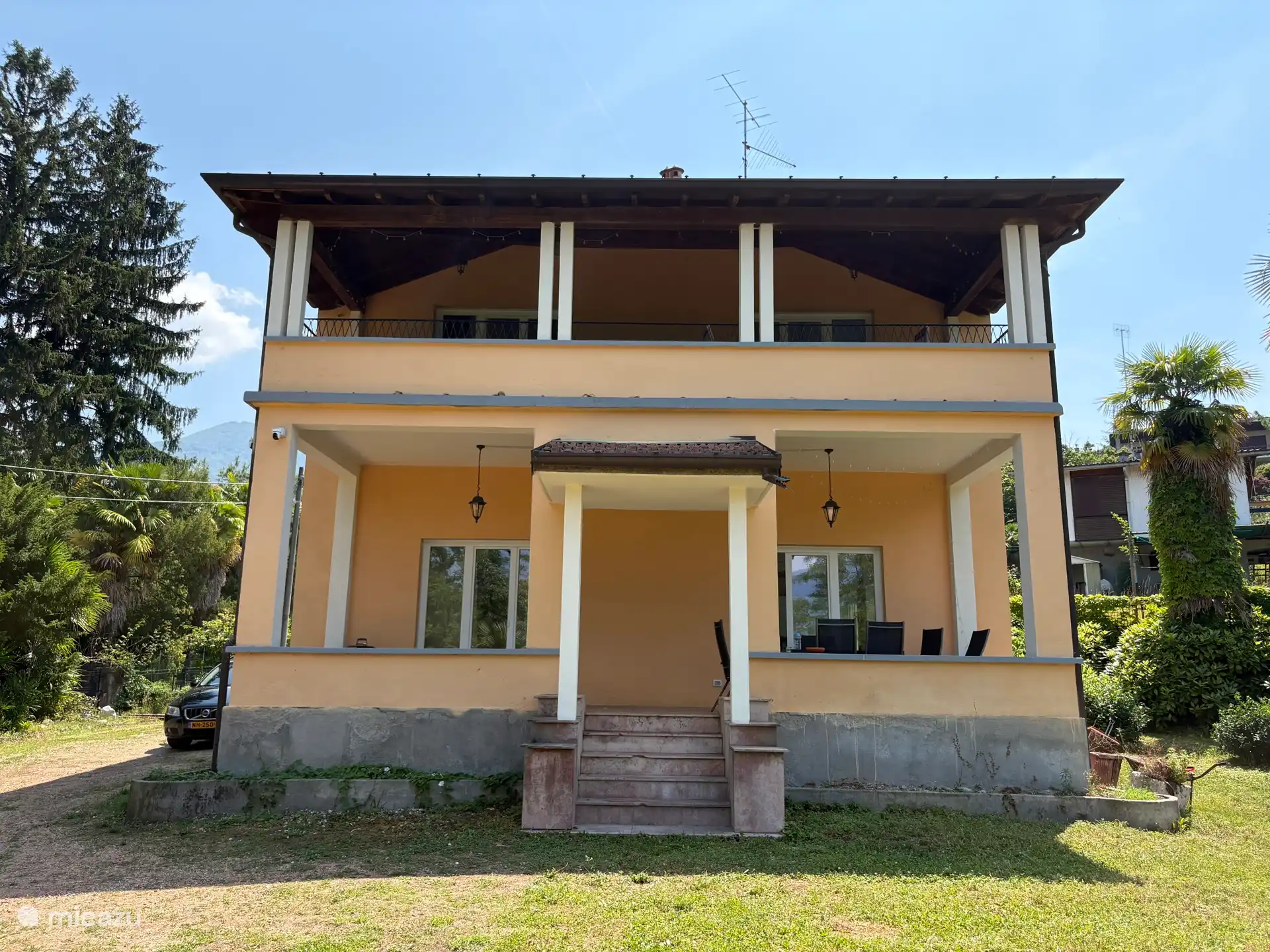 Villa