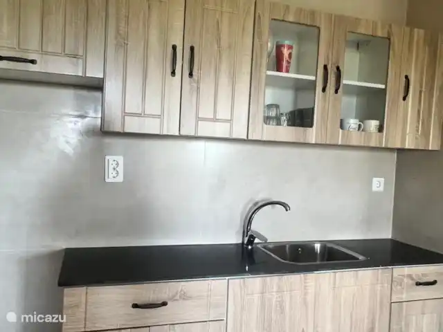 Cendres et cendres 4 | Suriname, Commewijne, Meerzorg - appartement Armoire de cuisine