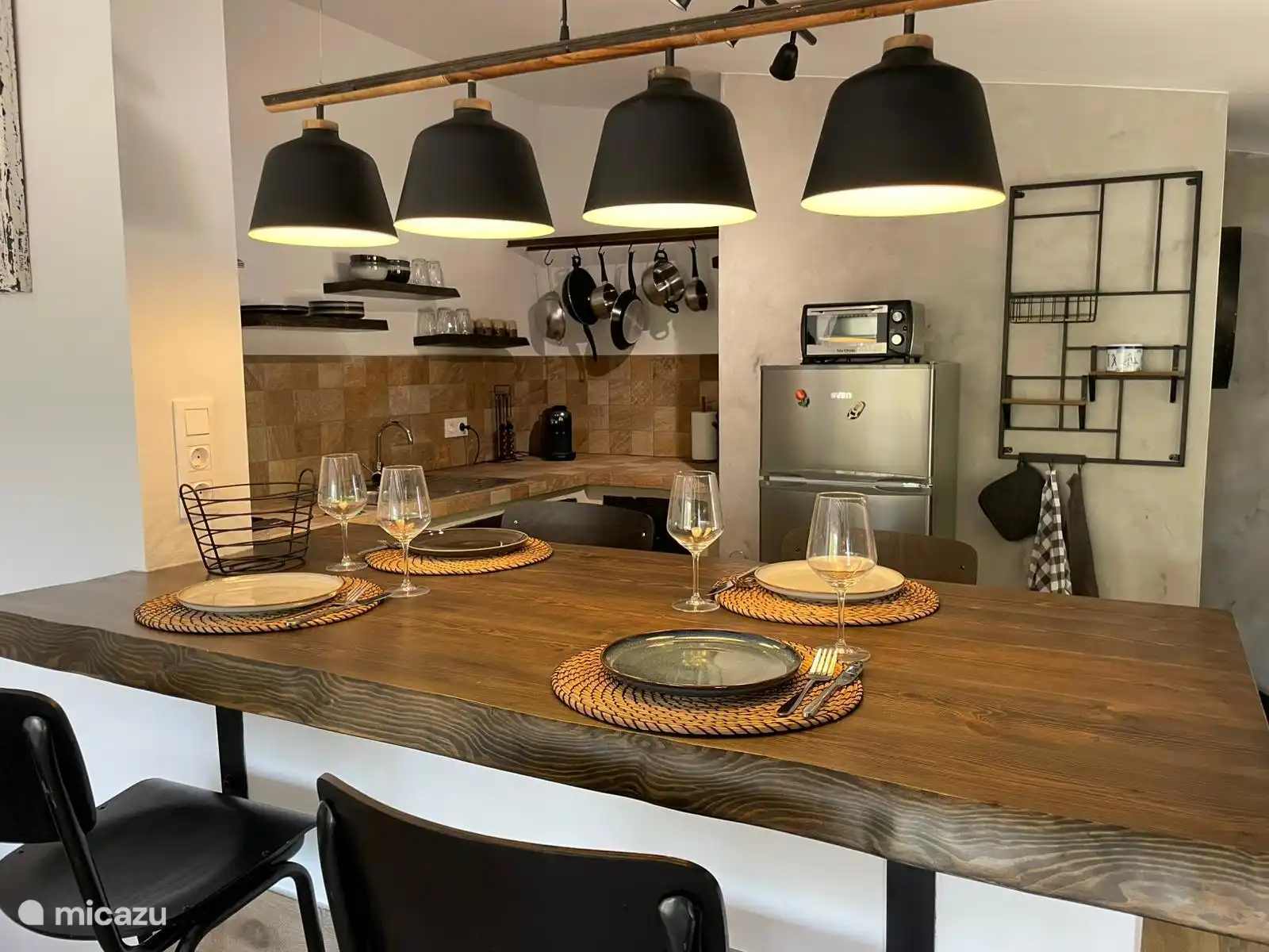 Gutes Essen an der Essensbar in der Küche 