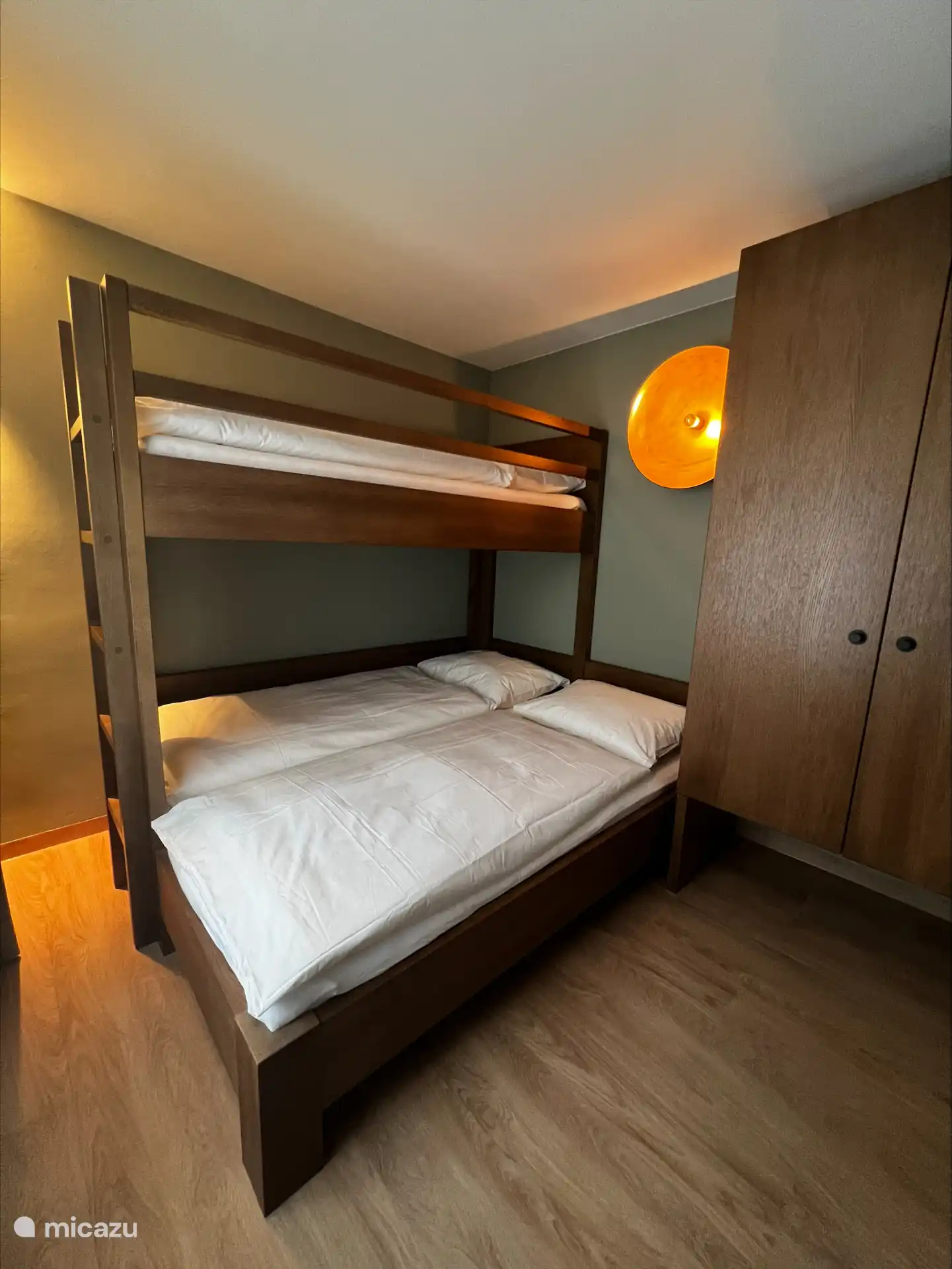 stapelbed in slaapkamer 2