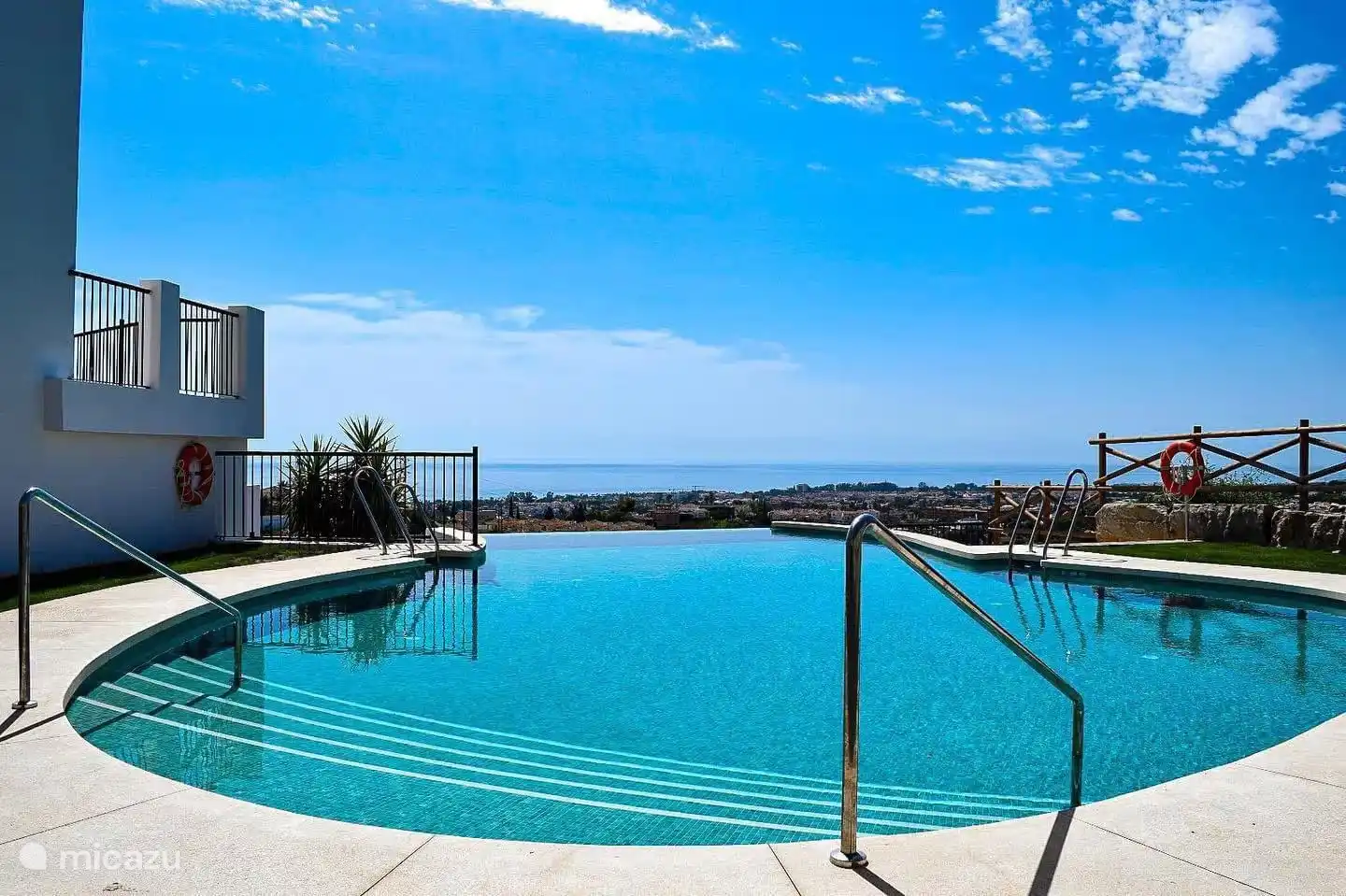 zweiter Infinity Pool