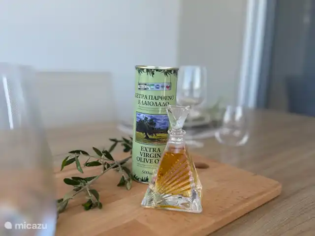 Villa Sichi | Grèce, Crète, Rethymnon - villa Déjeuner avec de l’huile d’olive de notre propre verger.