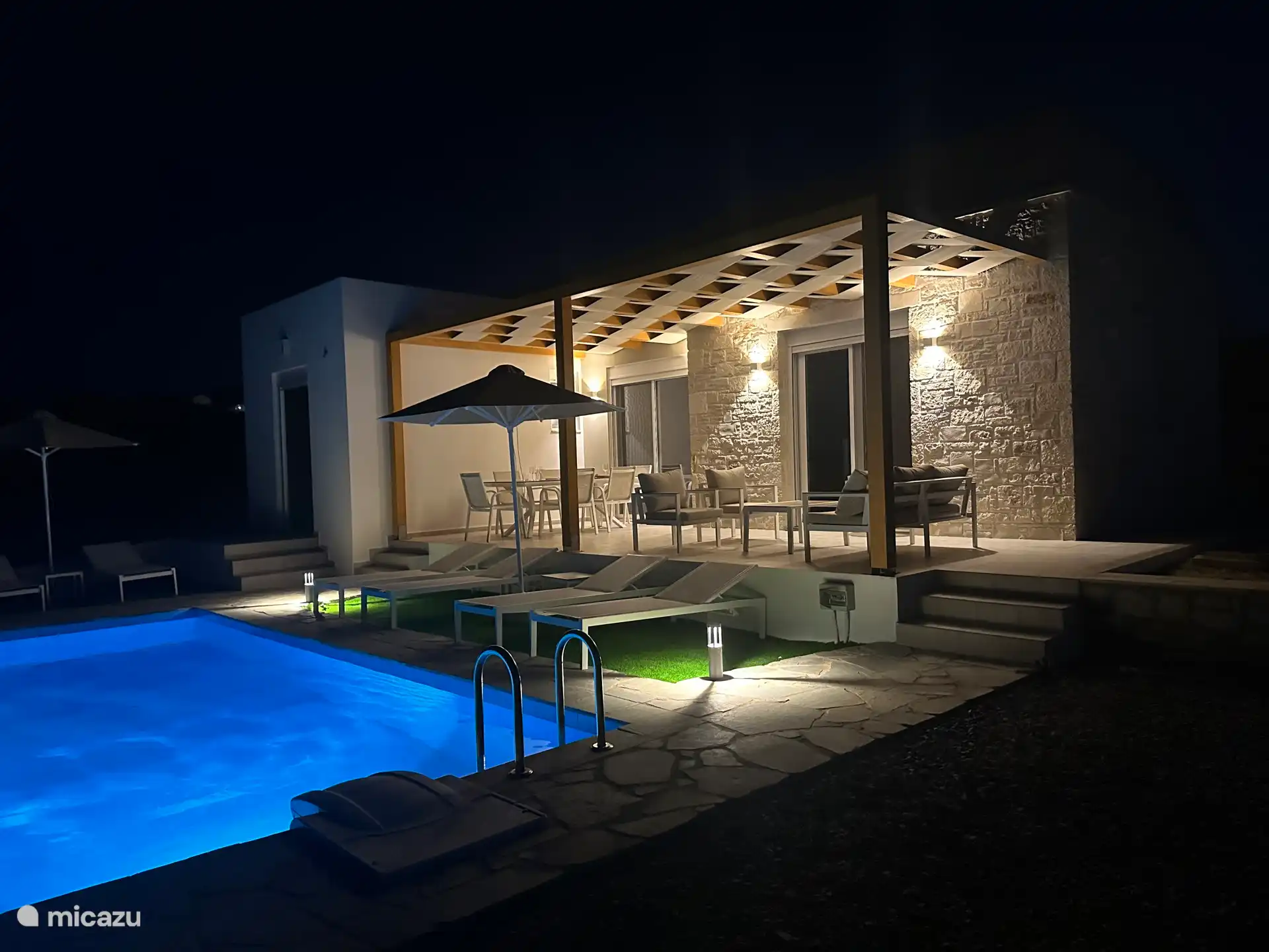 The villa in the evenings.