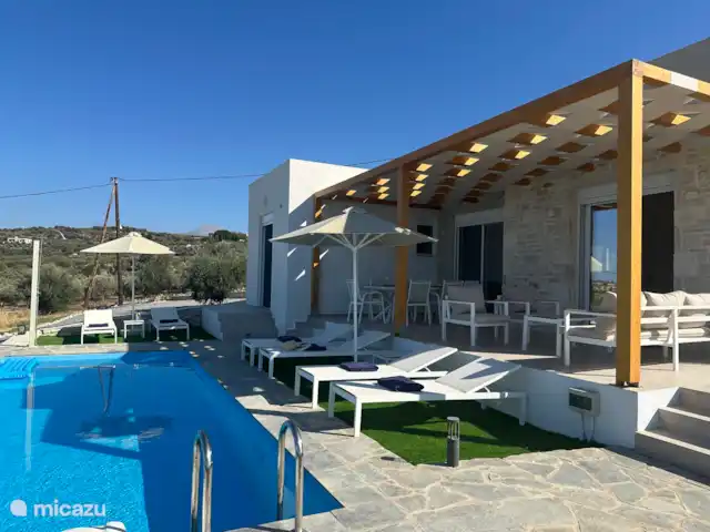 Villa Sichi | Grèce, Crète, Rethymnon - villa Détendez-vous au bord de la piscine.