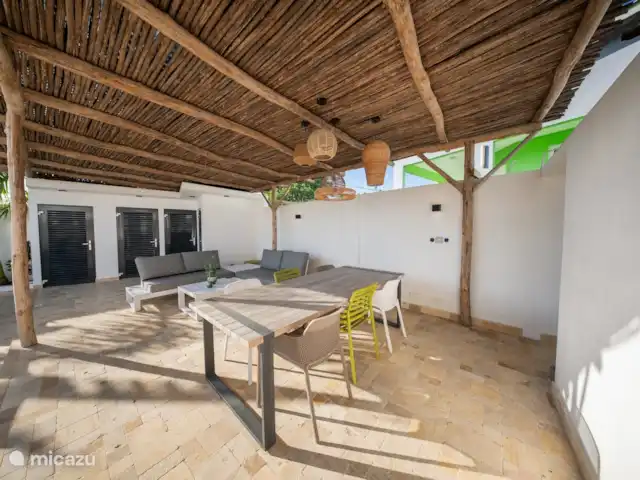 appartement huren in Curaçao, Curacao-Midden, Blue Bay – Pearl apartments - Laman Overdekt terras
