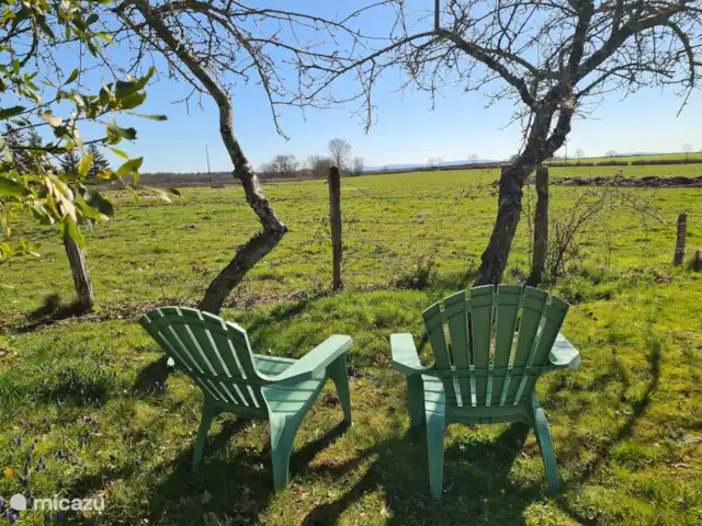 Gîte avec vue panoramique        | France, Nièvre, Mont-et-Marré - gîte / cottage Jardin
