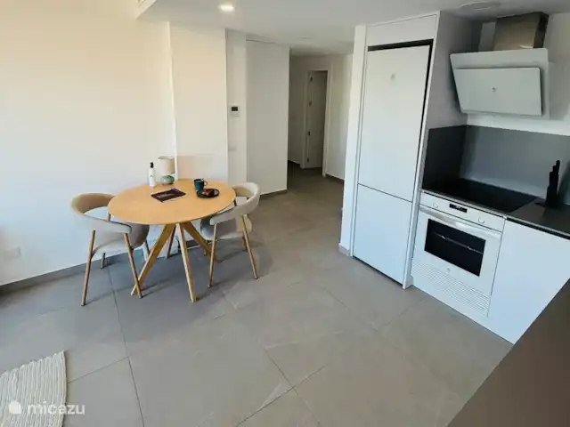 apartamento en España, Costa Blanca, Dénia – Casa Siesta Cocina con mesa de comedor
cocina con horno, microondas combinado, utensilios de cocina, cafetera, inducción, frigorífico-congelador