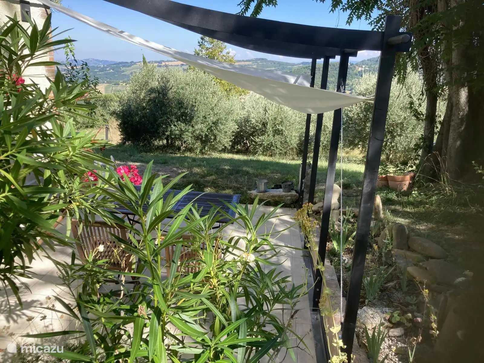 Aussicht von der Pergola Richtung Süden