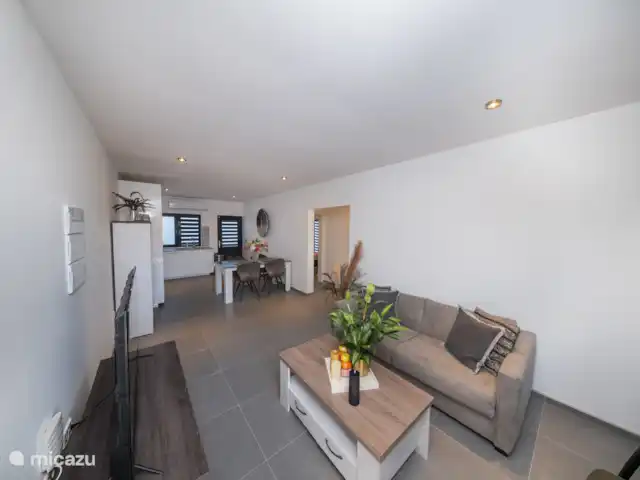 Pearl apartments - Luna huren in Curaçao, Curacao-Midden, Blue Bay - appartement Woonkamer appartement-Luna
