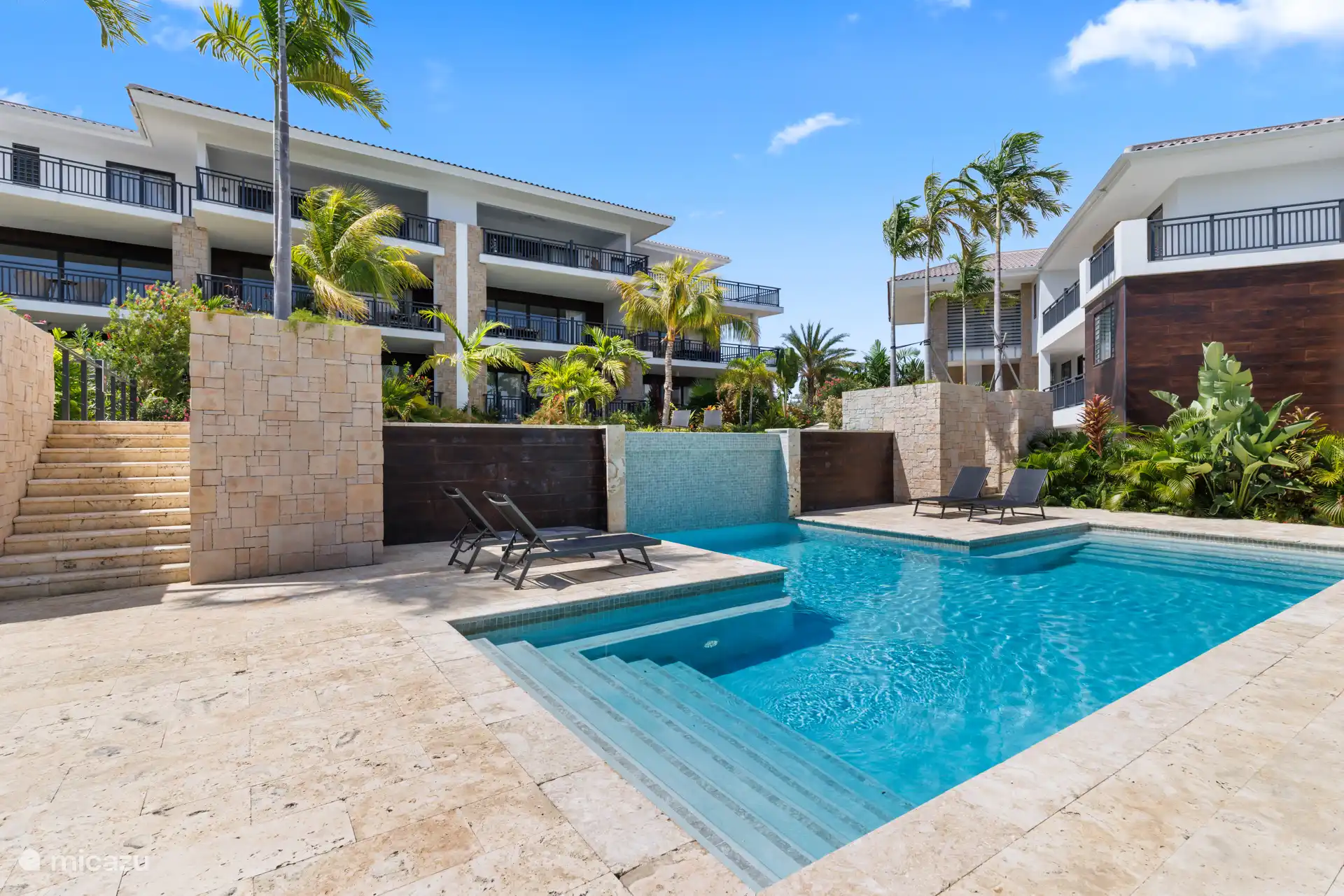 apartment in Curacao-Middle, Curaçao – The Breeze @ Blue Bay Beach Resort