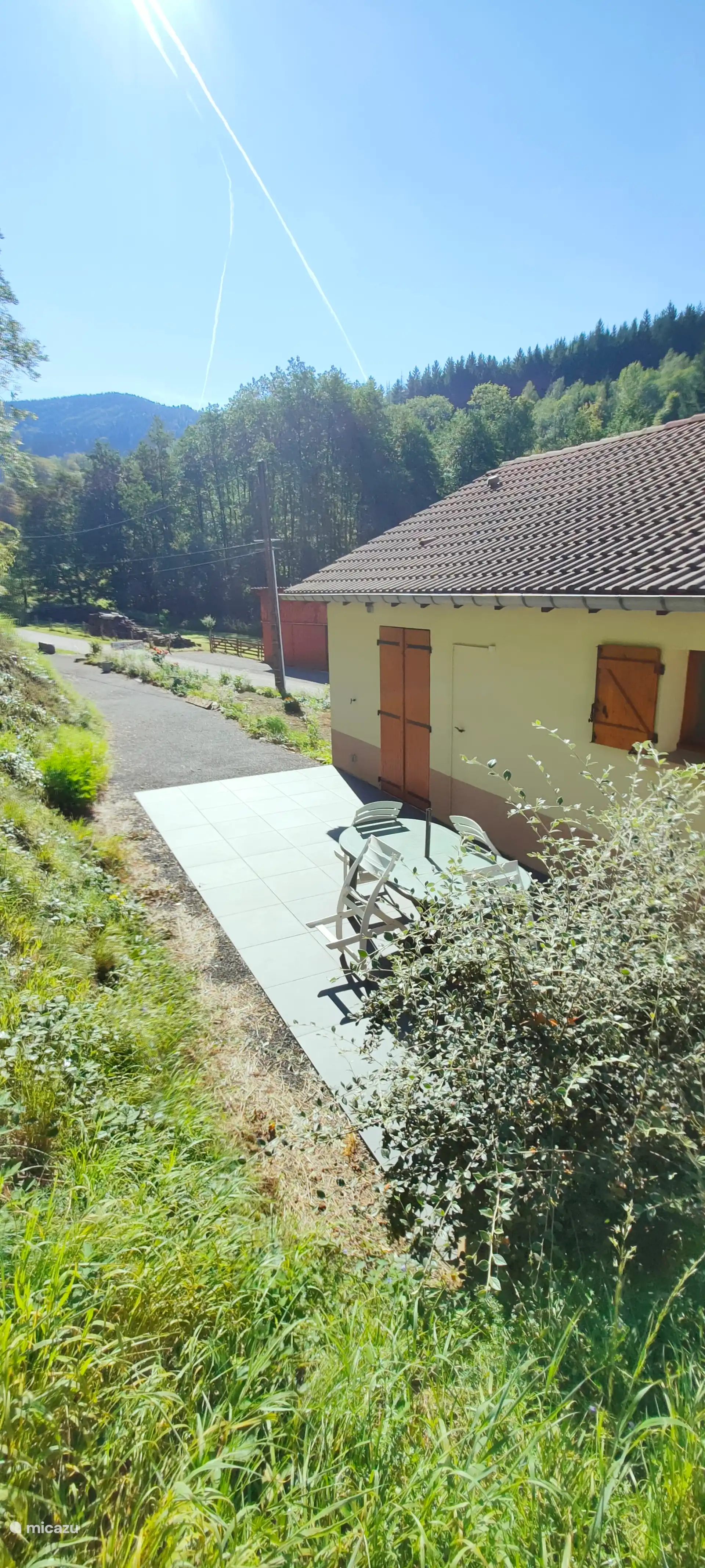 Uw terras uitgerust met een luifel sinds 2025