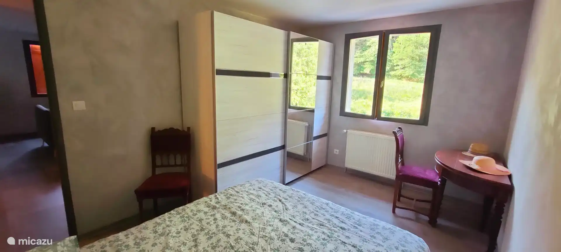 Dubbele kledingkast slaapkamer 2