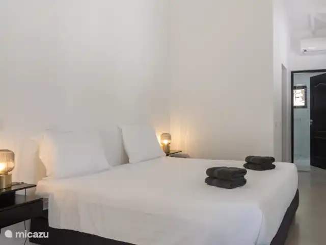 Villa tropicale de luxe + piscine Vista Royal | Curaçao, Banda Ariba (est), Vista Royal - villa Chambre des maîtres 1 avec walk-in