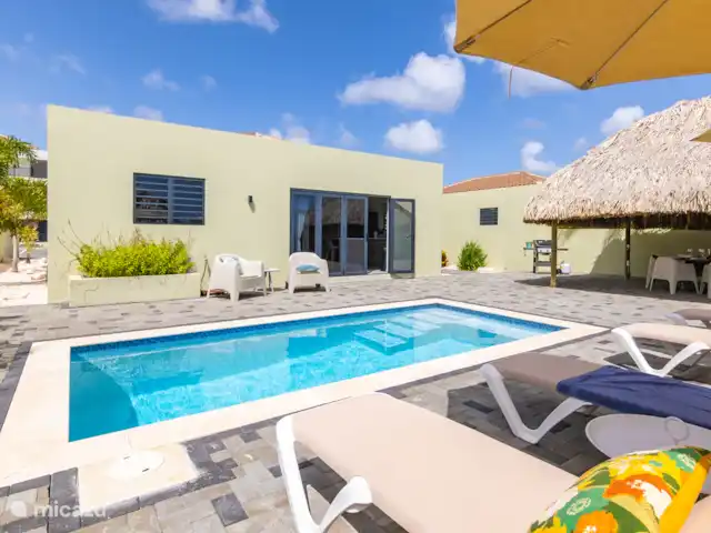 Casa Bon Bida huren in Curaçao, Banda Ariba (oost), Mambo Beach - villa Tuin met zwembad