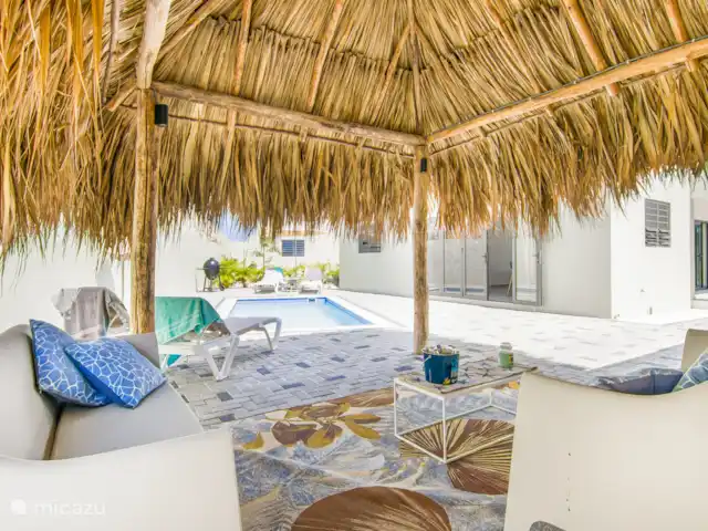 Mar de Luz en Curazao, Banda Arriba (este), Mambo Beach - villa Palapa