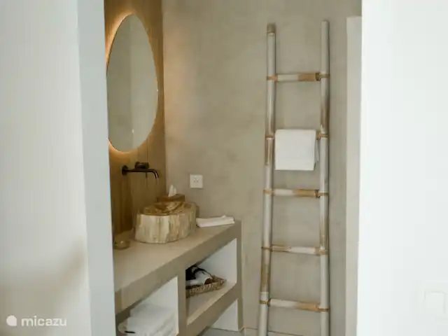 Villa Tranquilla - NEW IN JAVEA! in Spain, Costa Blanca, Jávea - villa In bedroom 2 also a private shower with toilet and here too the same setup with plenty of space to store everything. There is also a hair dryer everywhere.