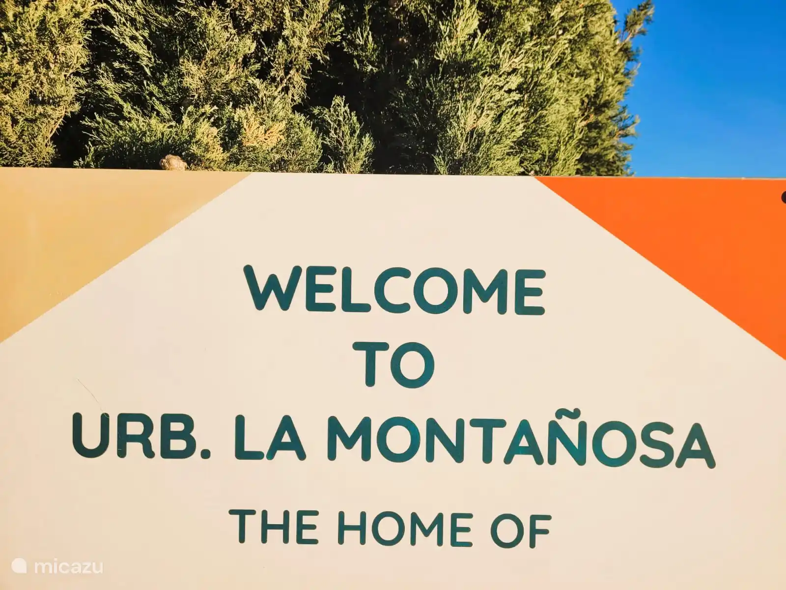 Bienvenue dans l’urbanisation de la Montanosa. 
