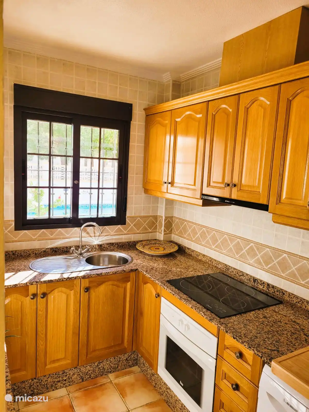 La cuisine. Avec tous les éléments essentiels dont vous avez besoin. 