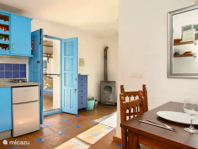 Location de Vacances Espagne, Andalousie, Cortés de la Frontera, studio -  Finca La Rana Verde - Studio Paqui Kitchenette et coin repas