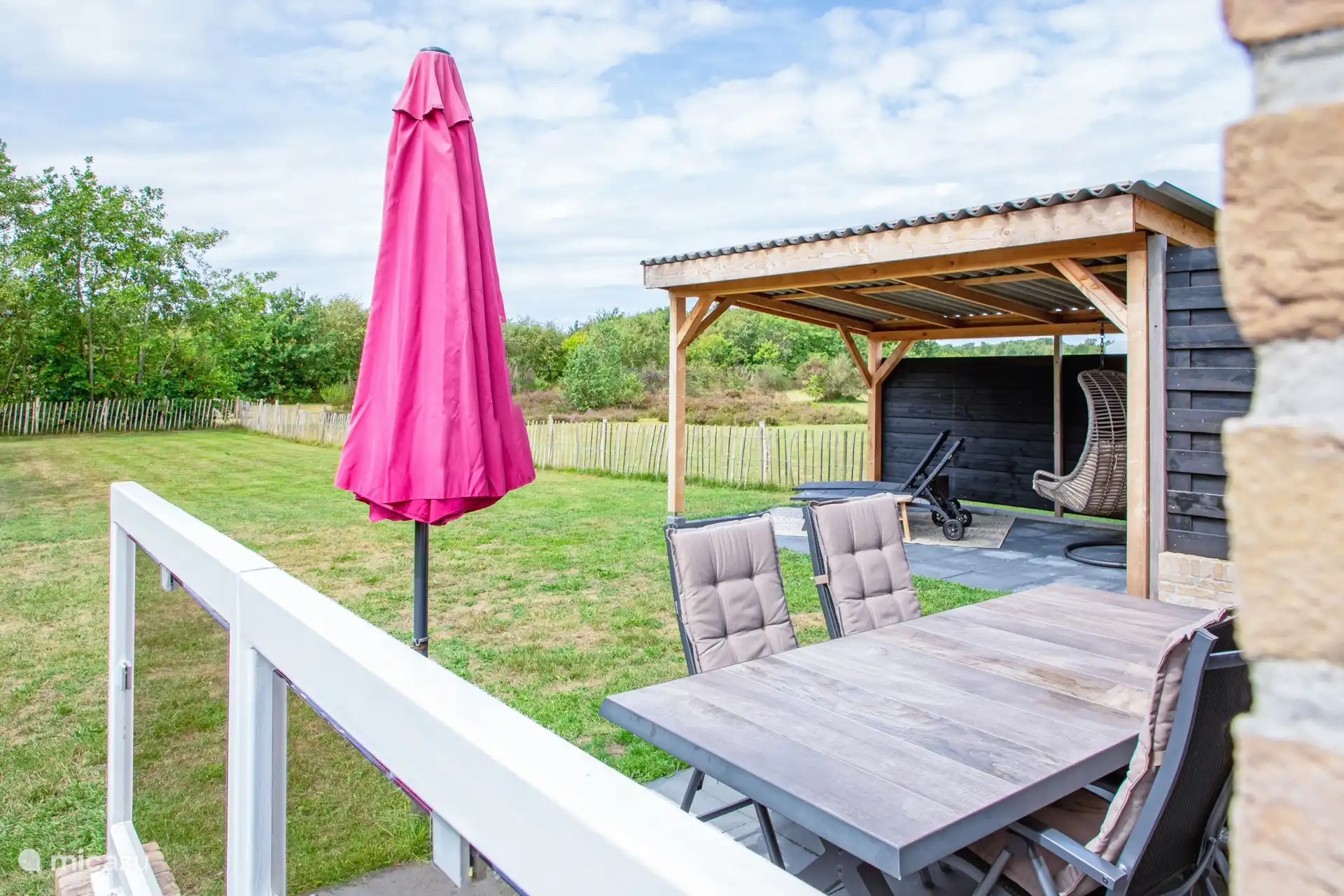 Außenbereich mit Grill