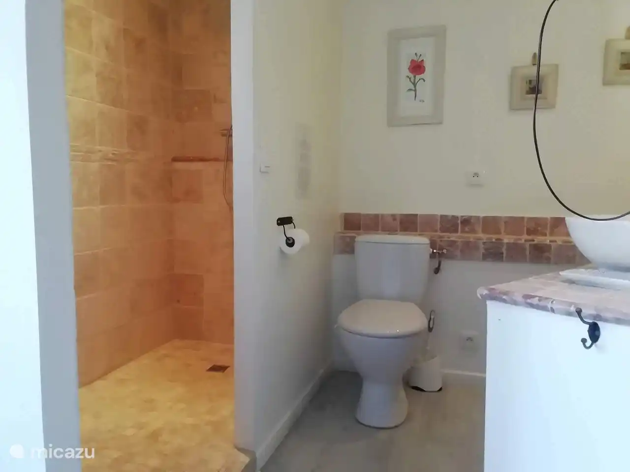 Bedroom 4: Master suite, Italian shower