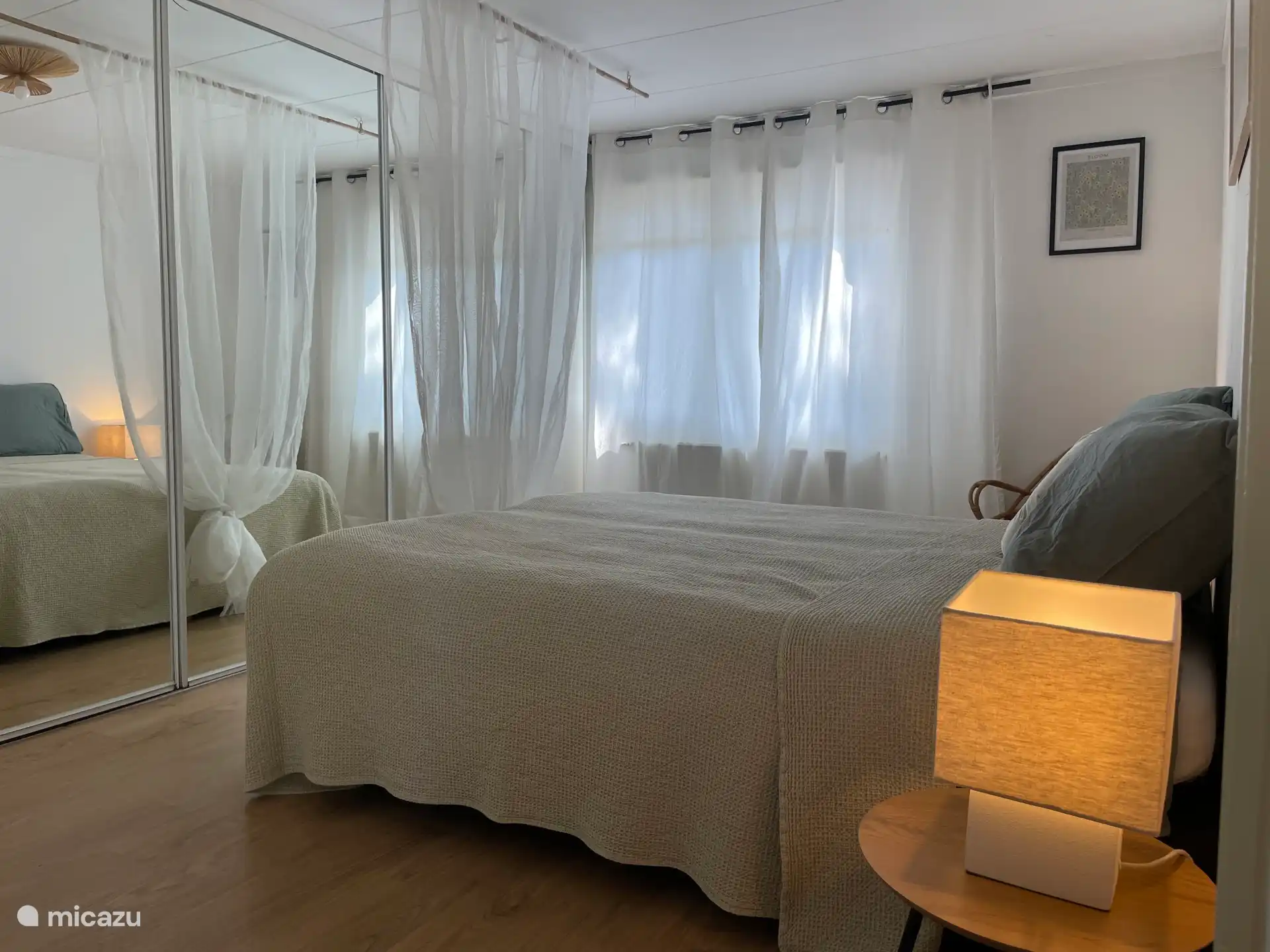 Auf Wunsch kann ein Babybett in Schlafzimmer 1 aufgestellt werden. 