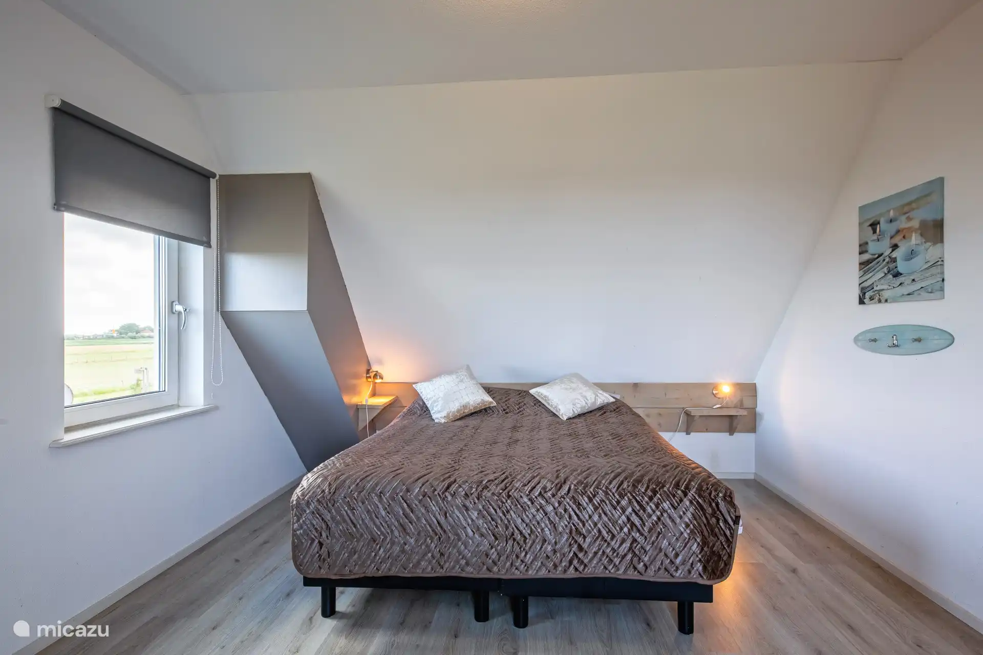 Dormitorio 2 en planta alta con camas extra largas de 2,10 m