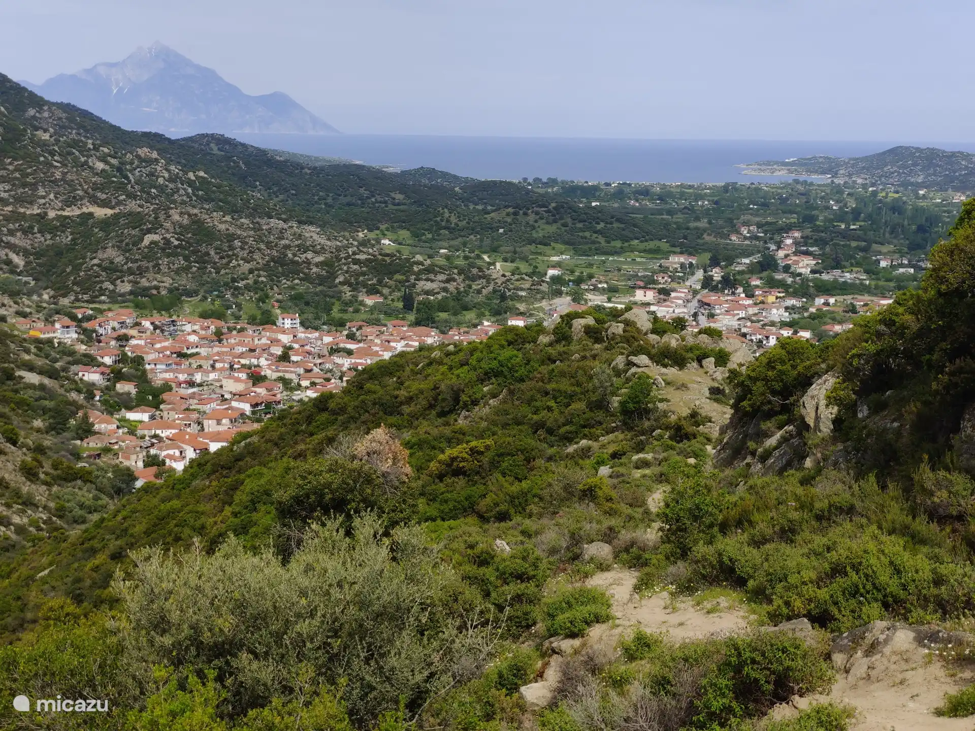 Zicht op Athos en Sykia vanop Koukos mountain