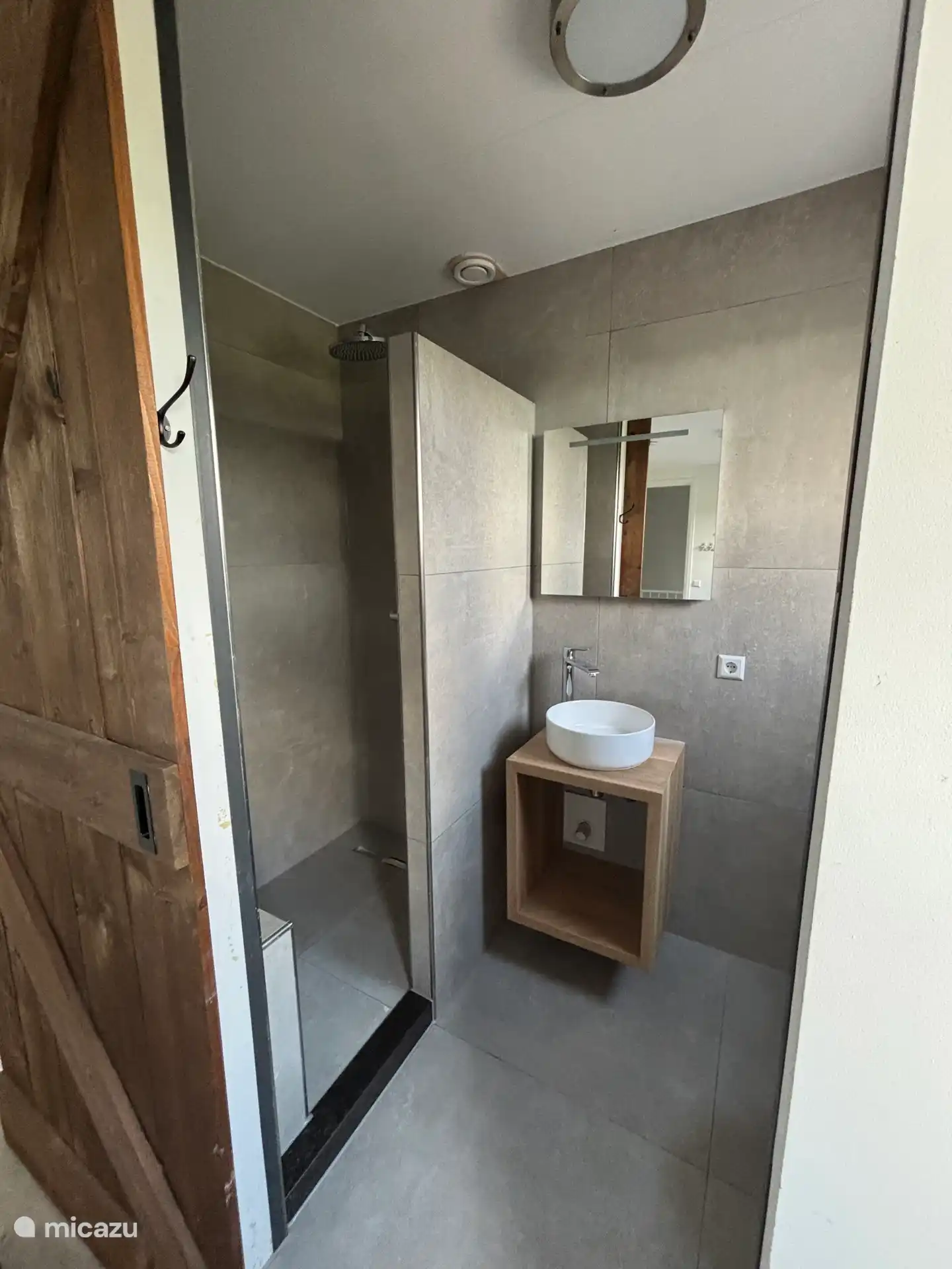 Badezimmer 3 im Obergeschoss rechts