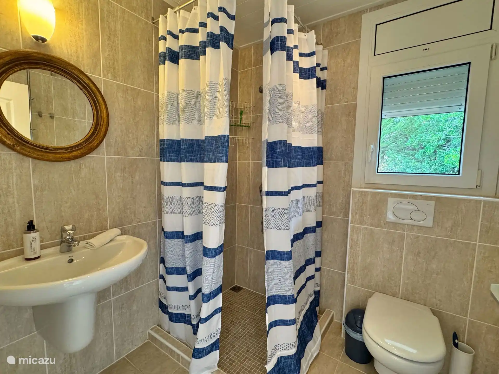 Badezimmer - Schlafzimmer 5