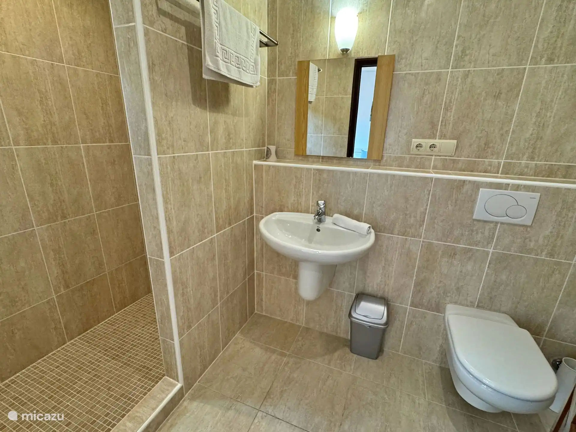 Badezimmer - Schlafzimmer 2