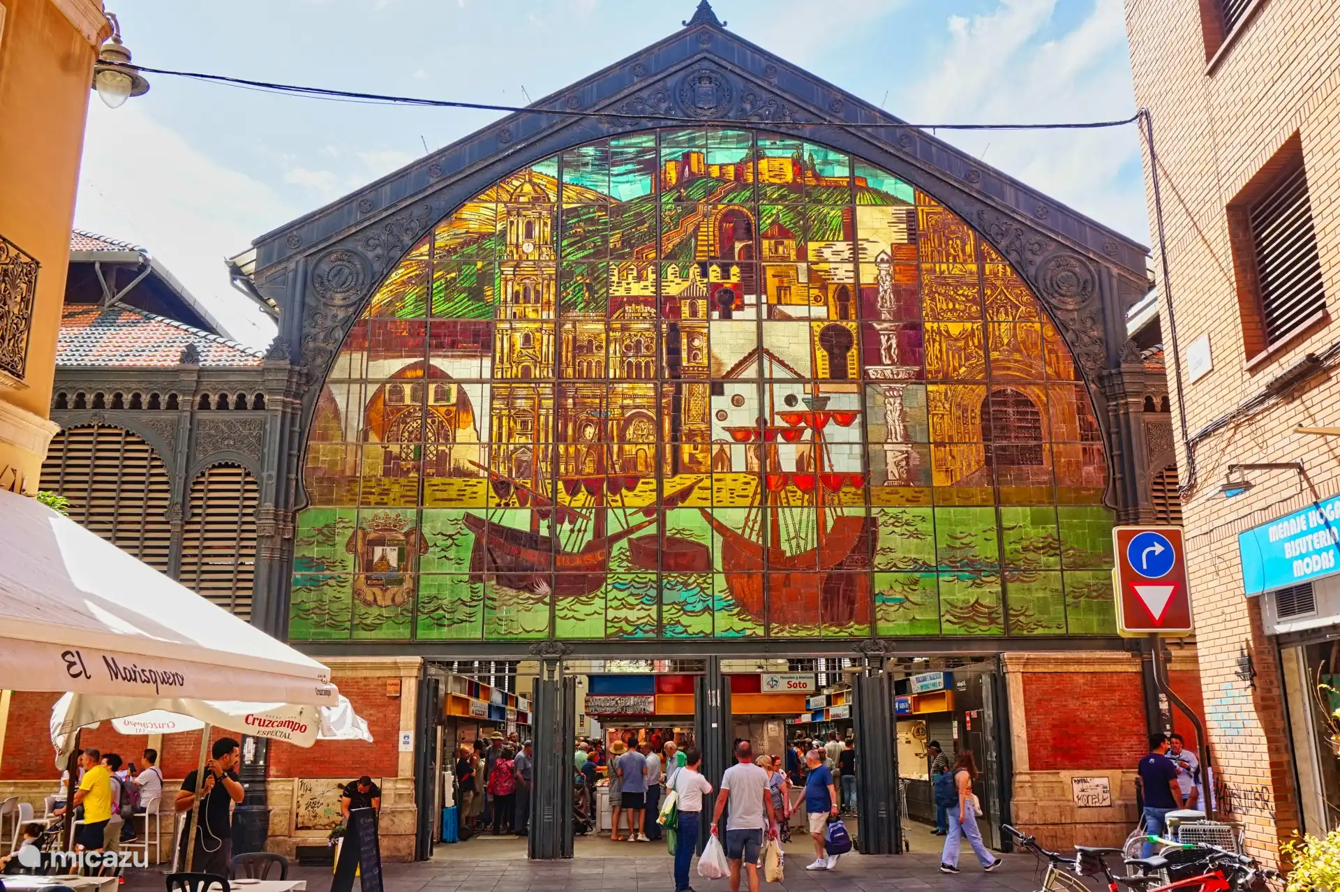 Die Markthalle von Málaga.