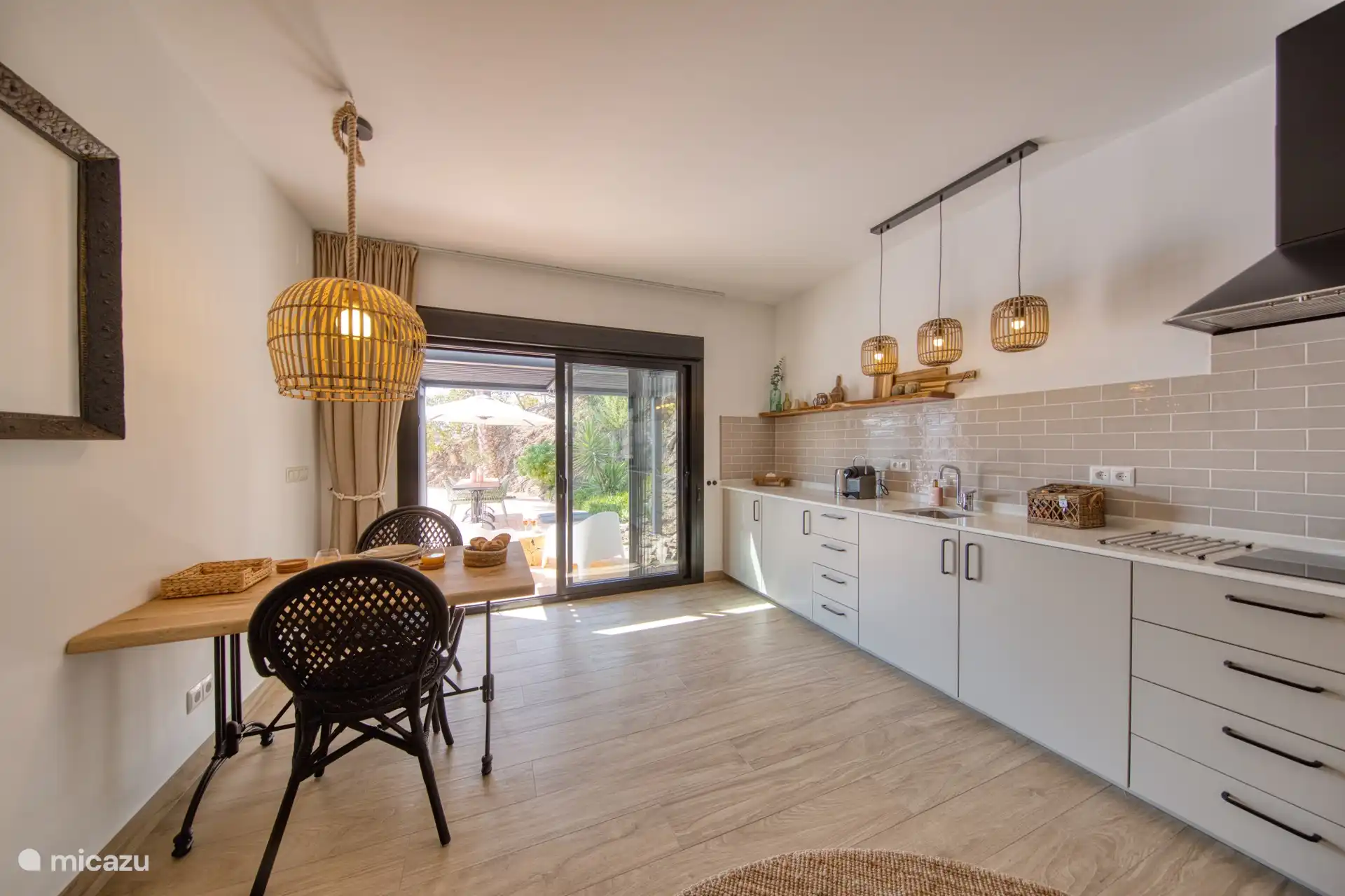 Luxuriöse, geräumige Küche.