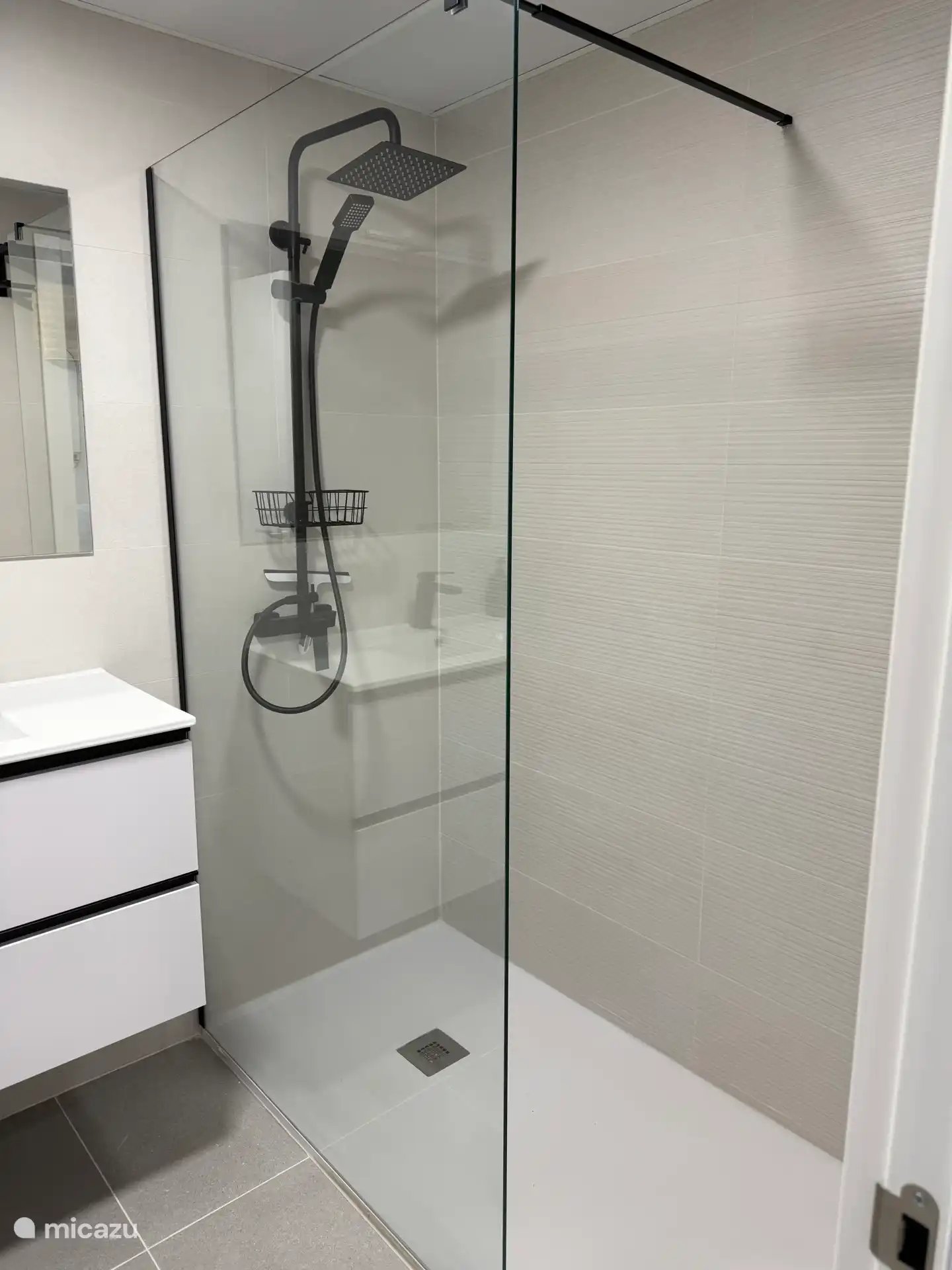 La douche à l’italienne dans la salle de bain