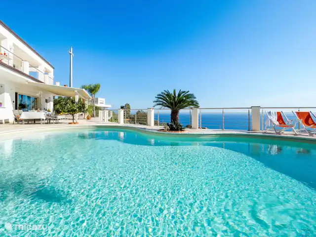 Villa Fragola en Italia, Sicilia, Letojanni - villa Villa Fragola
