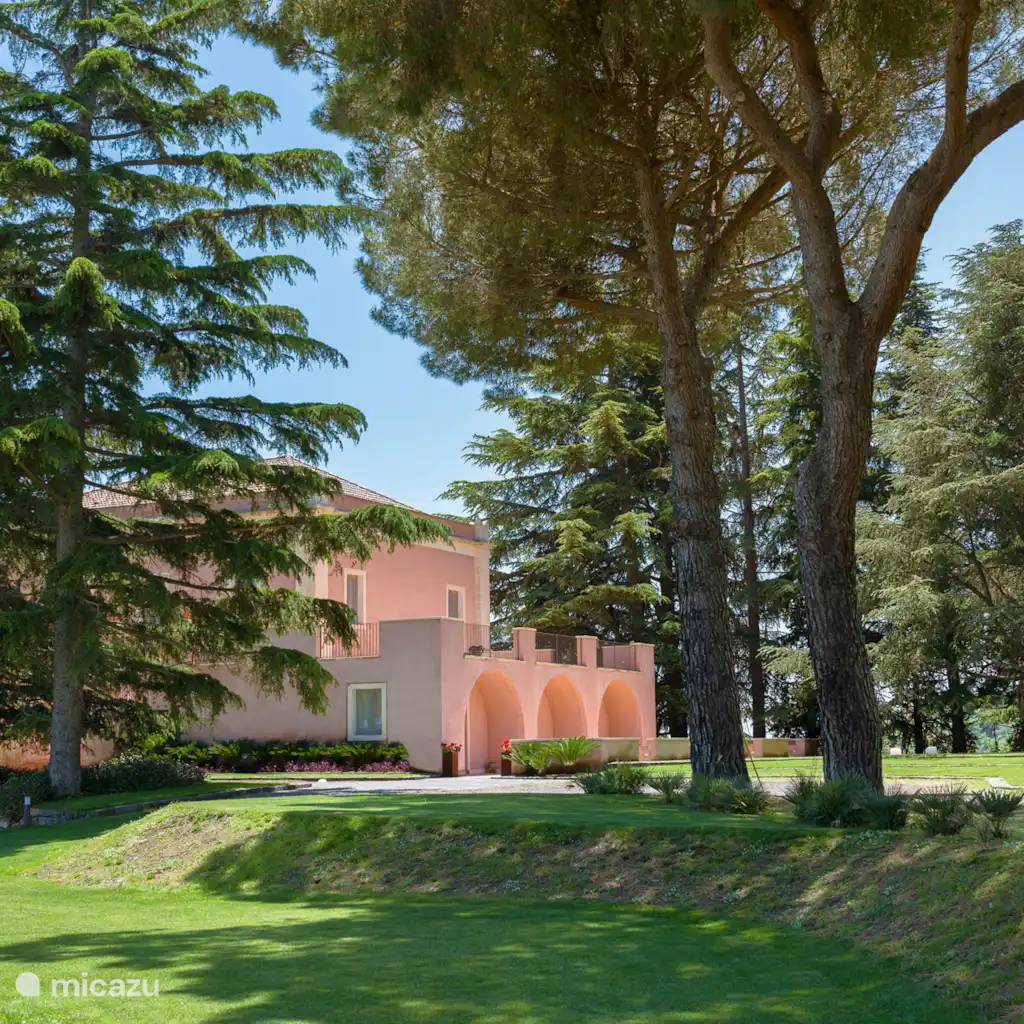 Villa Pera