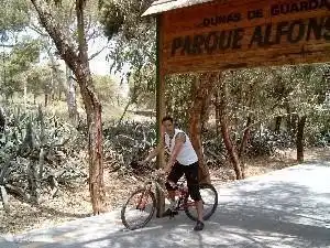 Eigenaar verkent Guardamar per fiets