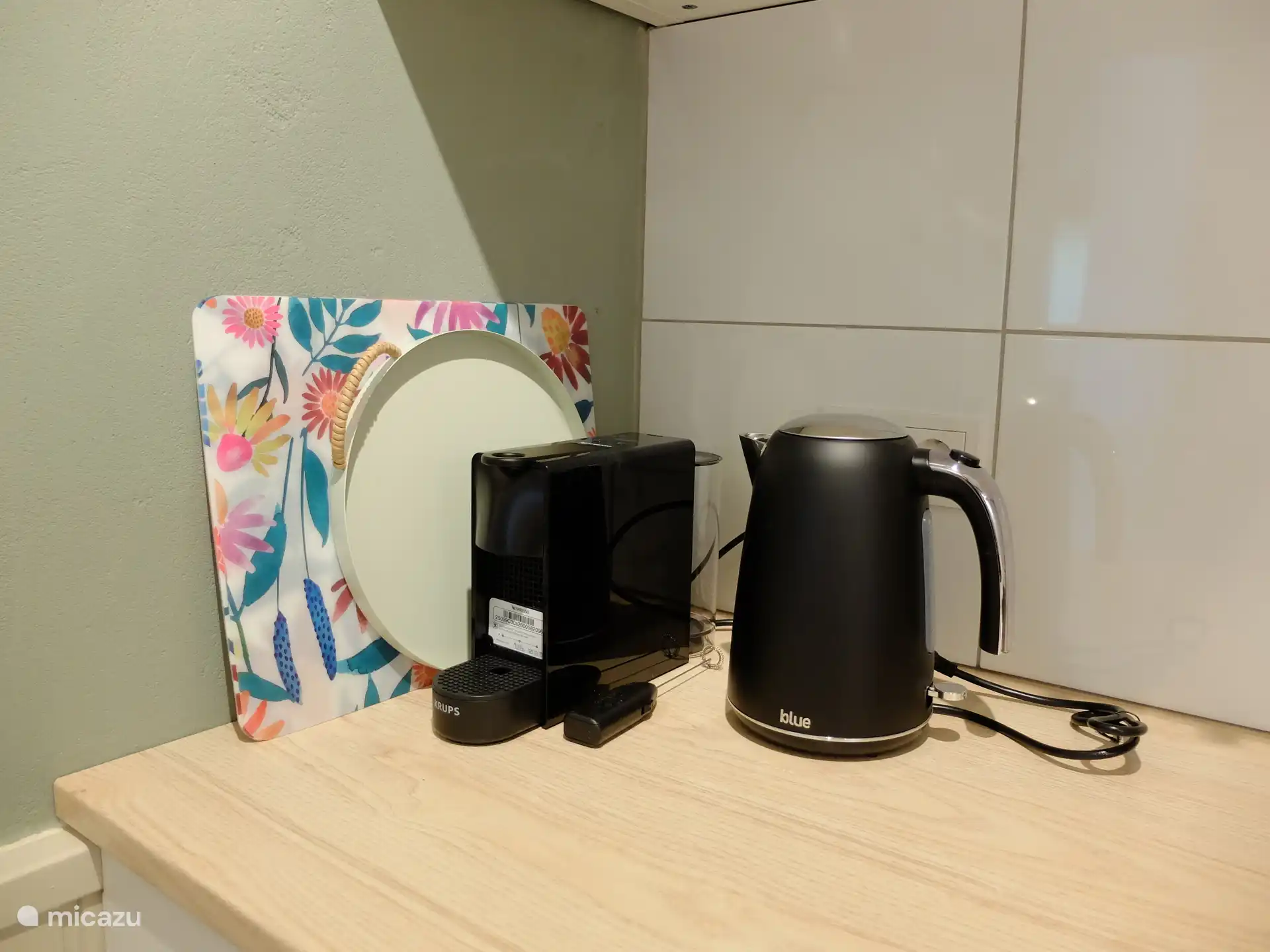 Bequemlichkeit in der Küche, Nespresso, Wasserkocher, Induktionsherd