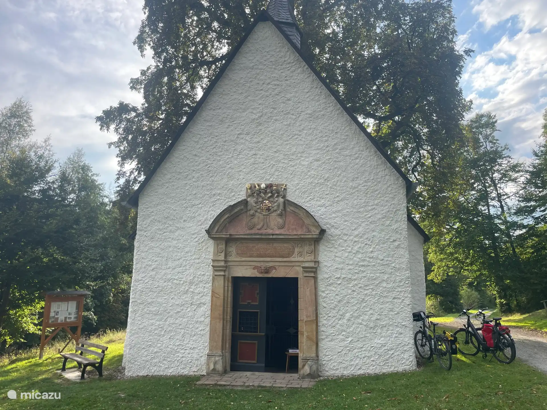 Annenkapelle in der Nähe des Hauses