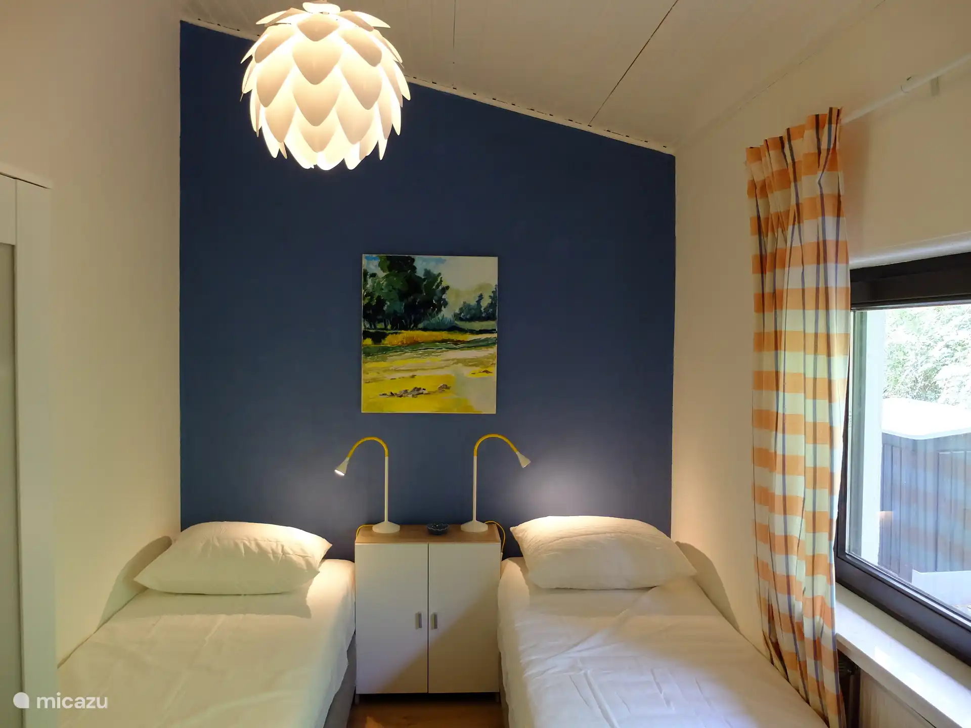 Kleineres Zweibettzimmer mit Matratzen von 80 cm x 200 cm