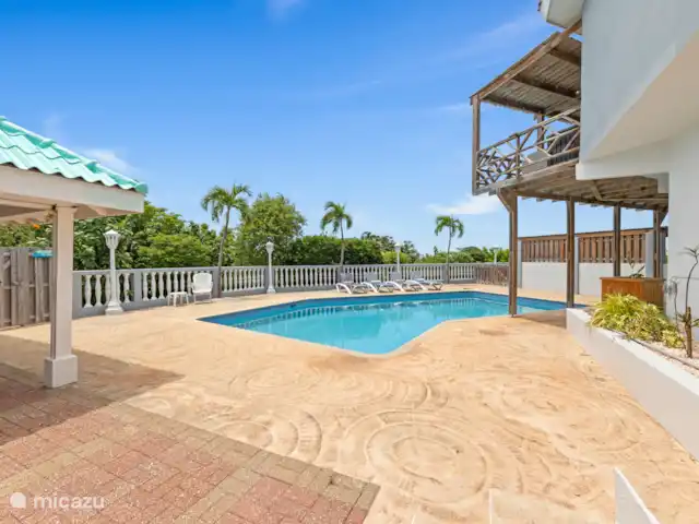 Hilltop Breeze Villa  en Curazao, Curazao Centro, Bottelier - villa Piscina compartida