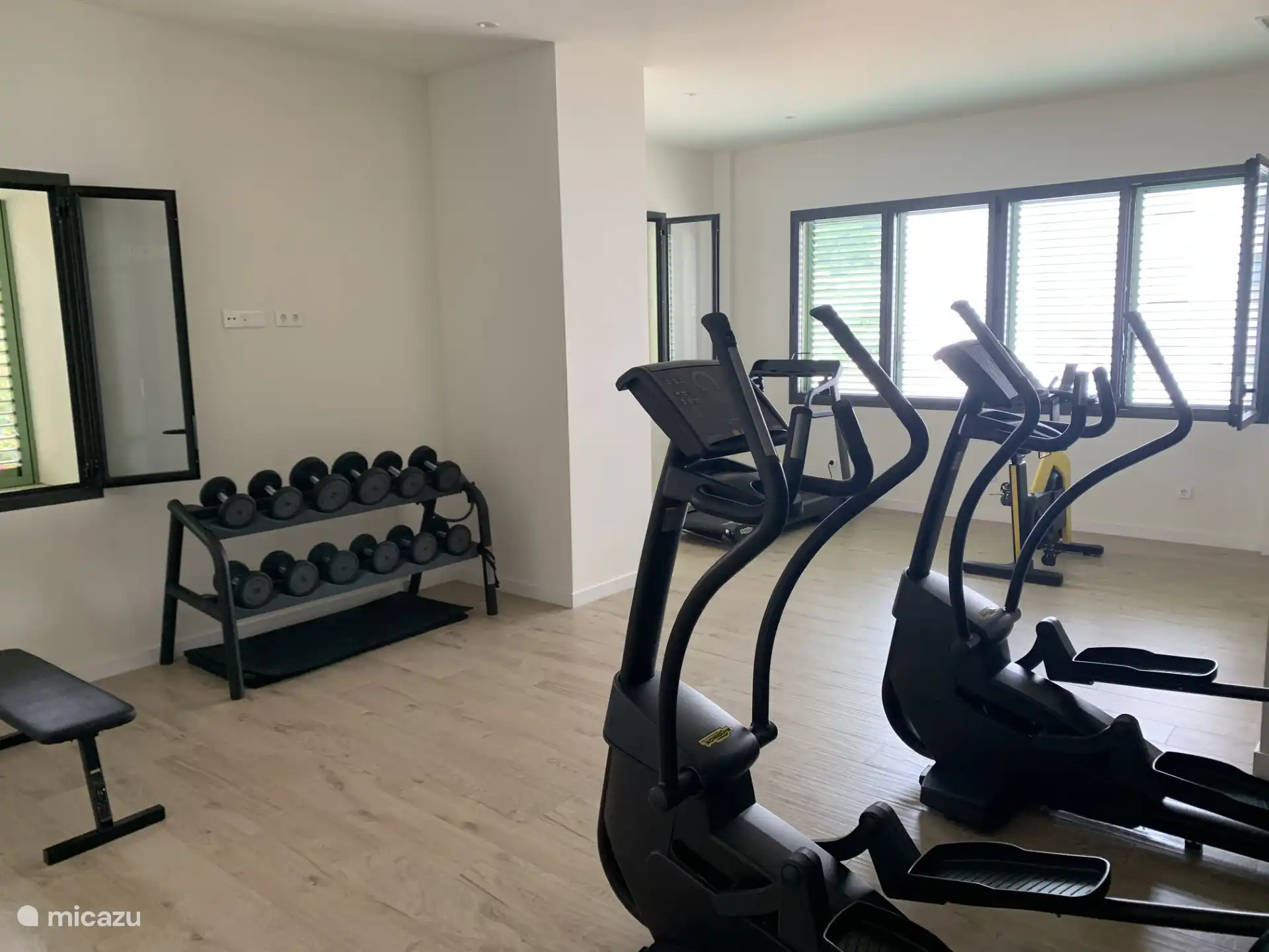 Het gerestaureerde gemeenschappelijke huis bevindt zich een gratis Gym