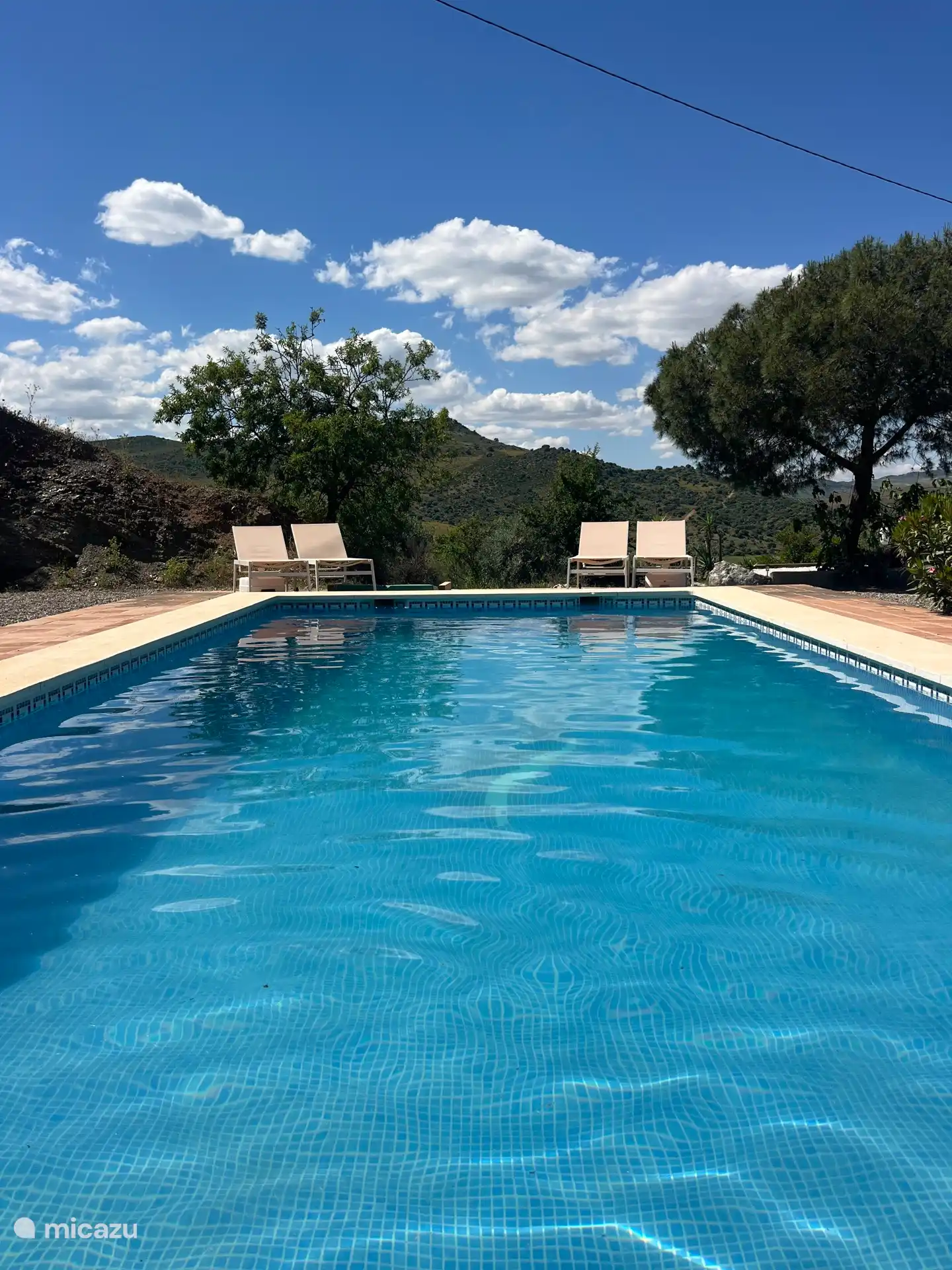 Belle piscine 9 x 4